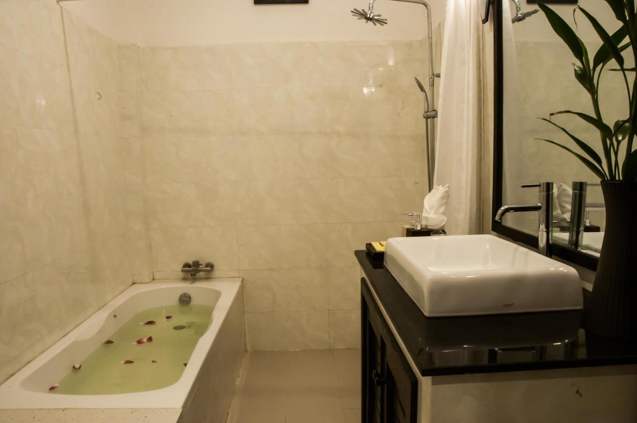 Private Boutique Home With Pool, The Fin Inn Siem Reap Exteriör bild